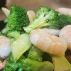 Ken King Asian Cuisine - Shrimp with brococli