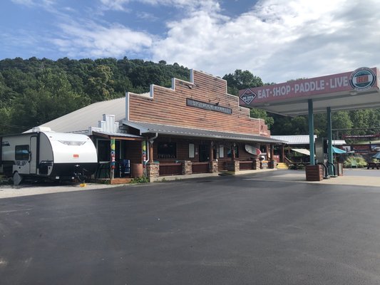 Big Rock Market by null