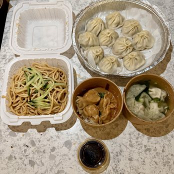 Sammi & Soupe Dumpling - Soup, dumplings, peanut butter, noodles, peanut butter, wontons, and wonton soup - Chinese Near Me - Montreal, Quebec