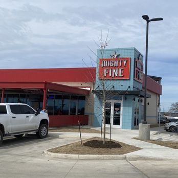 Mighty Fine Burgers - Outside restaurant - Burgers Near Me - Kyle, Texas