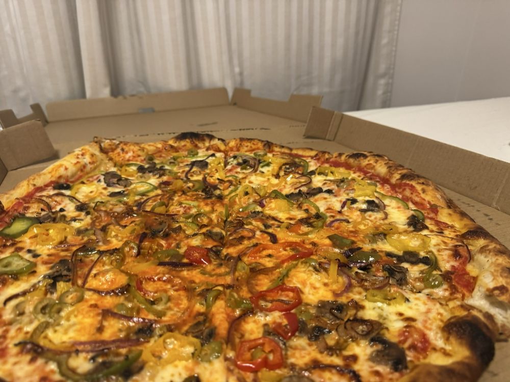 Tony G’s Pizzeria Logo