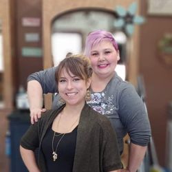 ROOTZ SALON - The ROOTZ girlz Ginny(in the back) and Crystal(in front)!