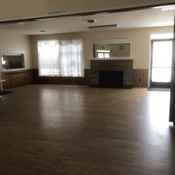Hill & Valley Club House - Fireside Room