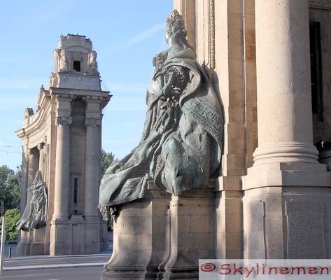 Charlottenburger Tor by null