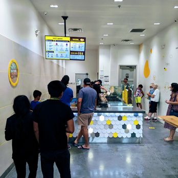 Somisomi - Inside - Ice Cream & Frozen Yogurt Near Me - Katy, Texas