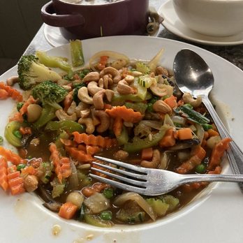 Bangkok Kitchen - Mushy cashew chicken. - Thai Near Me - Driggs, Idaho Bangkok Kitchen - Mushy cashew chicken. - Thai Near Me - Driggs, Idaho