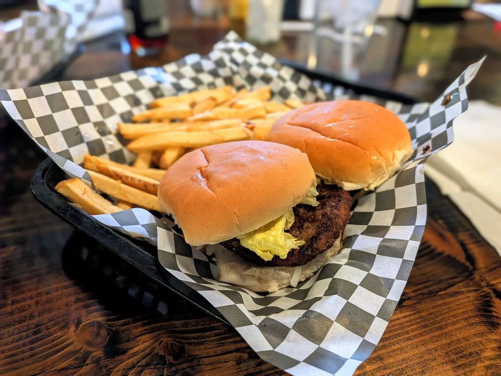 Boomerang's Bar & Grille Logo