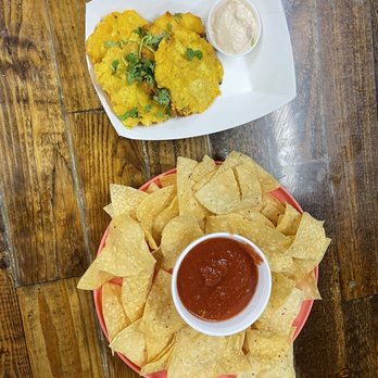 Fusion Street Eatery - Chips and Salsa - Tacos Near Me - Dunedin, Florida