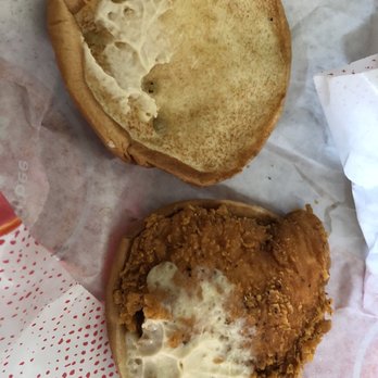 Jollibee - Chicken Sandwich Classic - Fast Food Near Me - Union City, California
