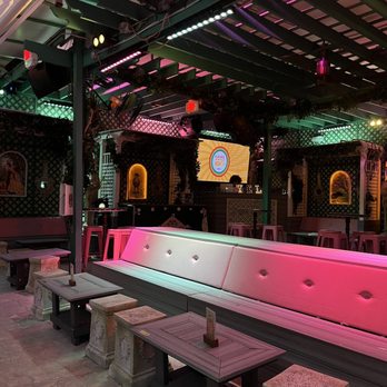 El Patio Wynwood - Cocktail Bars Near Me - Miami, Florida El Patio Wynwood - Cocktail Bars Near Me - Miami, Florida