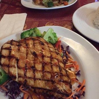 Chai Yo Thai Cuisine - Volcano Chicken, very good with the sweet chili sauce (not spicy in the least though as the name would imply). - Thai Near Me - Riverview, Florida Chai Yo Thai Cuisine - Volcano Chicken, very good with the sweet chili sauce (not spicy in the least though as the name would imply). - Thai Near Me - Riverview, Florida