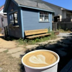 Wingspan Coffee - Latte with oat milk