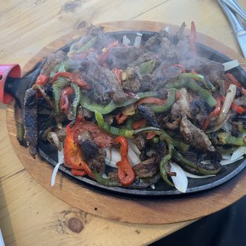Madero Cantina - Steak fajitas - Mexican Near Me - Murrysville, Pennsylvania Madero Cantina - Steak fajitas - Mexican Near Me - Murrysville, Pennsylvania