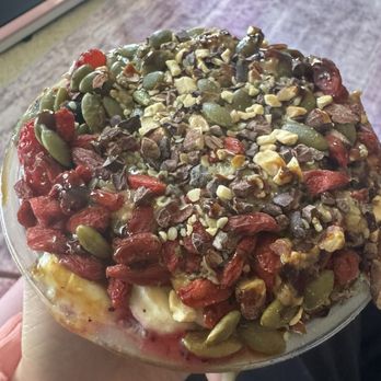 Blue Bowl Superfoods - The Lazy Blue - Juice Bars & Smoothies Near Me - Orange, California