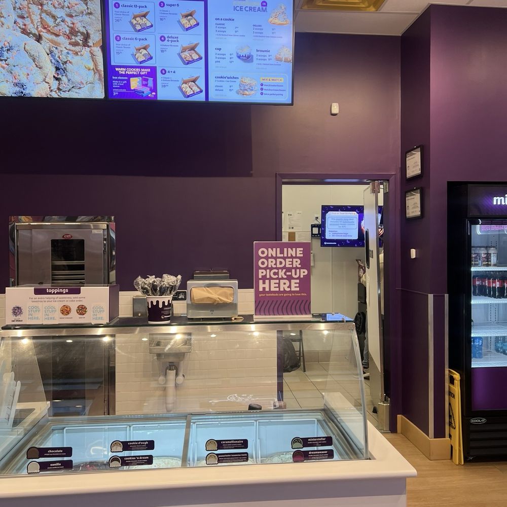 Insomnia Cookies - Desserts Near Me - Charleston, Illinois