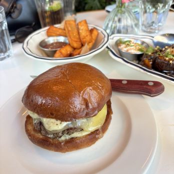 North Audley Cantine - NAC - French Near Me - London, XGL North Audley Cantine - NAC - French Near Me - London, XGL