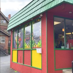 Fire & Spice Vegan Restaurant - Fire & Spice venue, a little grab and go establishment packed with lots of flavor! (Photo by Deanna Troy Travels)