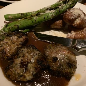 Cucina Paradiso - Encrusted beef medallions - Italian Near Me - Oak Park, Illinois Cucina Paradiso - Encrusted beef medallions - Italian Near Me - Oak Park, Illinois