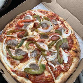 La Delizia - House Special Pizza - Pizza Near Me - Fredericksburg, Virginia La Delizia - House Special Pizza - Pizza Near Me - Fredericksburg, Virginia