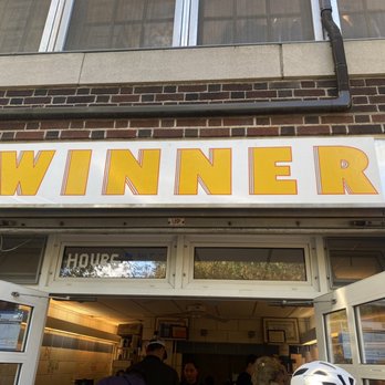 Winner in the Park - the entrance to the store - Desserts Near Me - Brooklyn, New York