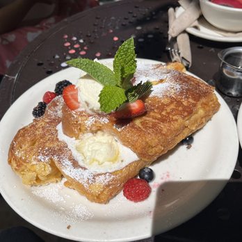 Urth Caffe - French Toast - Coffee & Tea Near Me - Laguna Beach, California Urth Caffe - French Toast - Coffee & Tea Near Me - Laguna Beach, California