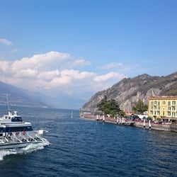 Comune di Varenna - Approaching via ferry.