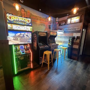 Campus Lounge - Games - Lounges Near Me - Denver, Colorado