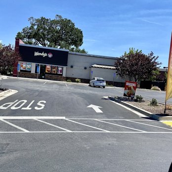 Wendy's - Outside - Fast Food Near Me - Atascadero, California Wendy's - Outside - Fast Food Near Me - Atascadero, California