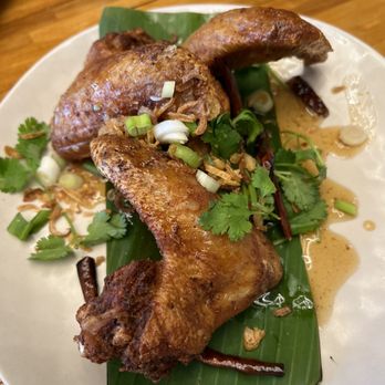 Manaow - Chicken wings with tamarin - Thai Near Me - Long Beach, California Manaow - Chicken wings with tamarin - Thai Near Me - Long Beach, California
