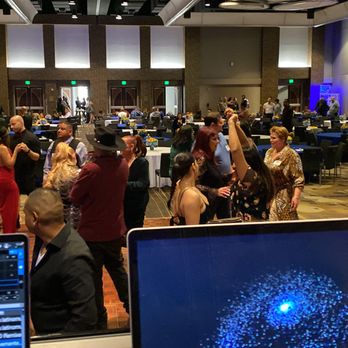 DJ Hustle - Corporate Events - DJs Near Me - Irvine, California DJ Hustle - Corporate Events - DJs Near Me - Irvine, California