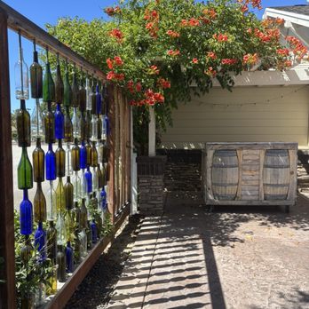 Garre Winery - Interesting fence and lovely flowers. - Wineries Near Me - Livermore, California Garre Winery - Interesting fence and lovely flowers. - Wineries Near Me - Livermore, California