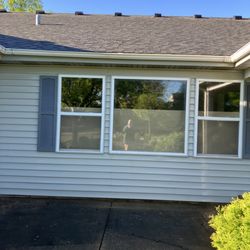 NR Complete Pressure Washing - Cleaning mold