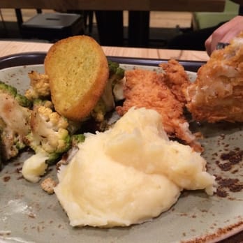 Tender Greens - Fried chicken with mashed potatoes & brocolli - New American Near Me - Irvine, California