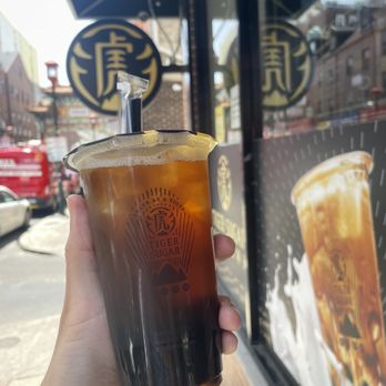 Tiger Sugar - Golden oolong tea with boba 50% sweet - nice strong tea flavor! - Bubble Tea Near Me - Philadelphia, Pennsylvania Tiger Sugar - Golden oolong tea with boba 50% sweet - nice strong tea flavor! - Bubble Tea Near Me - Philadelphia, Pennsylvania