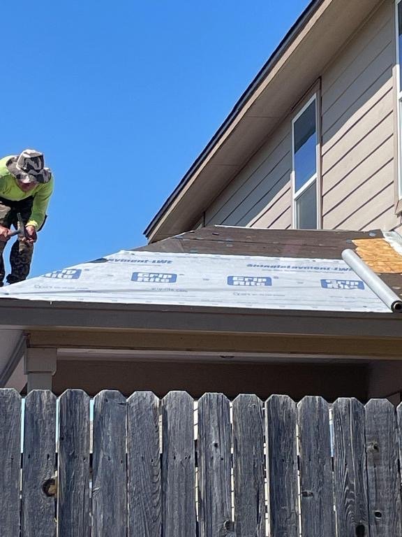 Slide of Spartan Roofing & Siding