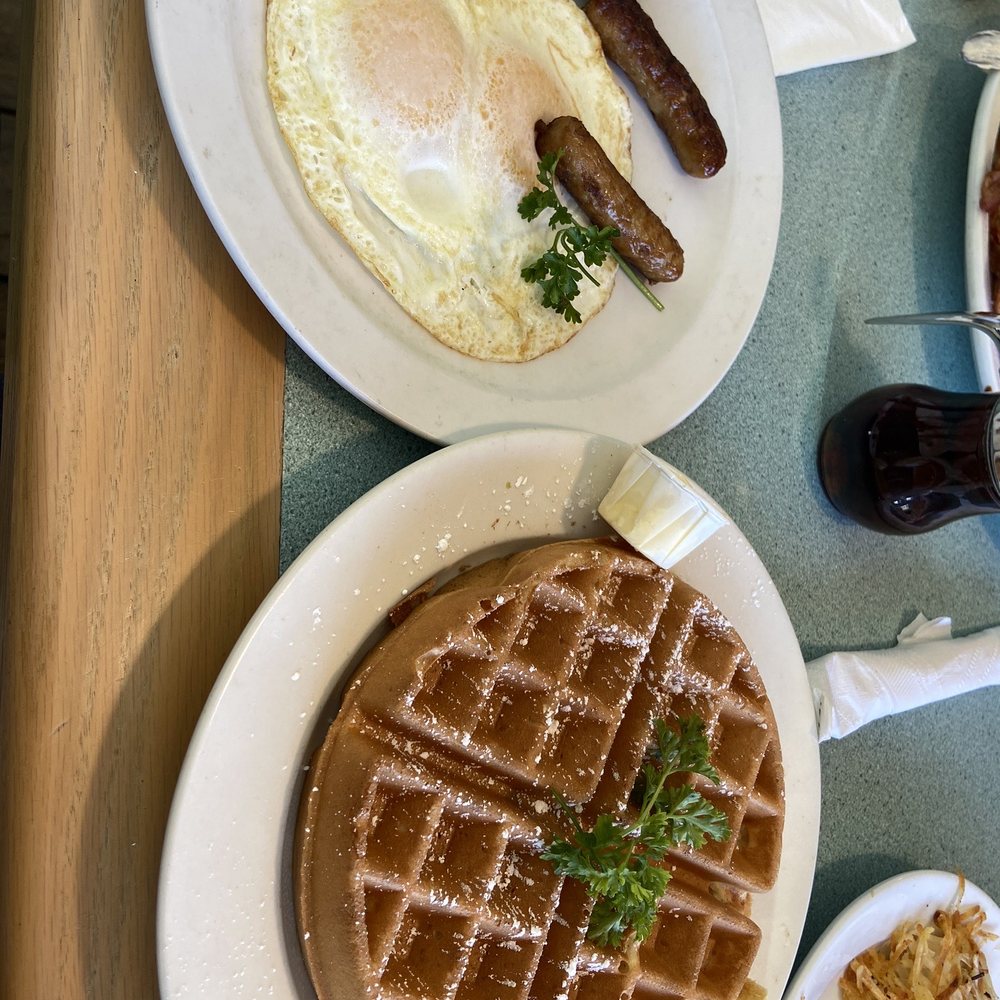 Pegah's Kitchen - American Near Me - Escondido, California Pegah's Kitchen - American Near Me - Escondido, California