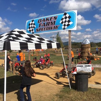 Oakes Farm - Attraction Farms Near Me - Corryton, Tennessee Oakes Farm - Attraction Farms Near Me - Corryton, Tennessee