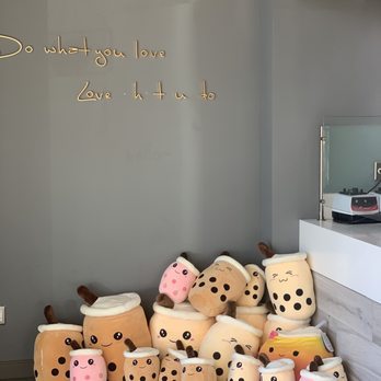 Chakaa Tea Cafe - Osmanthus Oolong Milk Tea - Bubble Tea Near Me - Thousand Oaks, California