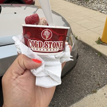 Cold Stone Creamery - Ice Cream & Frozen Yogurt Near Me - Novi, Michigan Cold Stone Creamery - Ice Cream & Frozen Yogurt Near Me - Novi, Michigan
