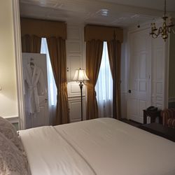 Morris House Hotel