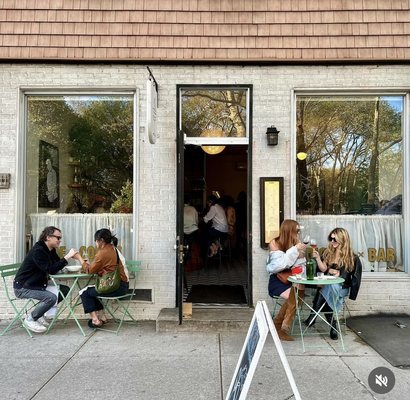 Lovebirds Wine Bar + Bistro by null