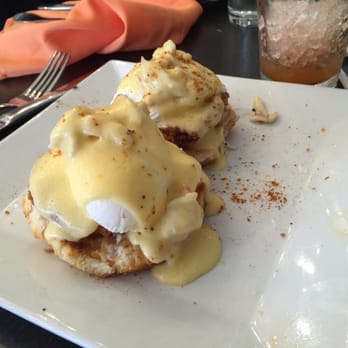 Mango Mangeaux - New American Near Me - Hampton, Virginia