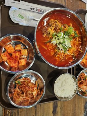 Moobongri Soondae (무봉리 순대국 샌디에고) by null