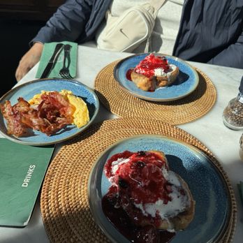 Benji's - French toast - Breakfast & Brunch Near Me - Amsterdam, New Hampshire Benji's - French toast - Breakfast & Brunch Near Me - Amsterdam, New Hampshire