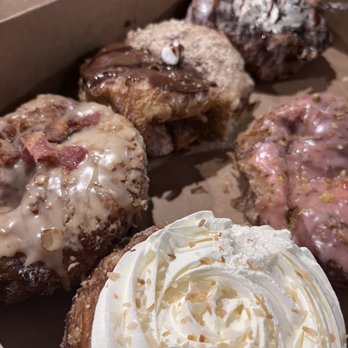 Parlor Doughnuts - Yum! - Donuts Near Me - Jacksonville Beach, Florida