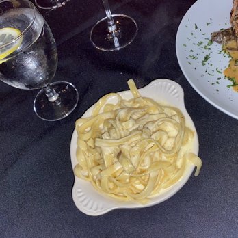 Castelli's - Fettuccine Alfredo - Italian Near Me - Palm Desert, California Castelli's - Fettuccine Alfredo - Italian Near Me - Palm Desert, California