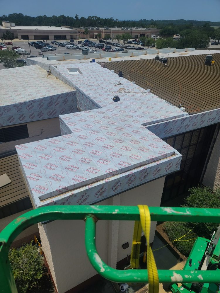 Slide of Freeman Roofing