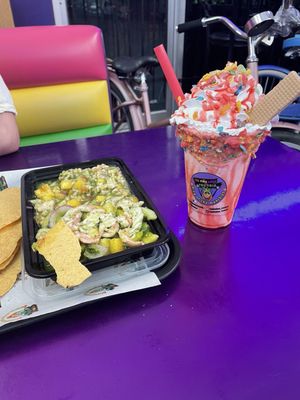 The Piña Loca Fruteria by null