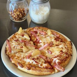 Hawaiian Pan Pizza Hawaiian Pan Pizza