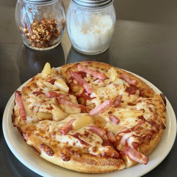 Pizza Hut - Hawaiian Pan Pizza - Pizza Near Me - Irvine, California Pizza Hut - Hawaiian Pan Pizza - Pizza Near Me - Irvine, California